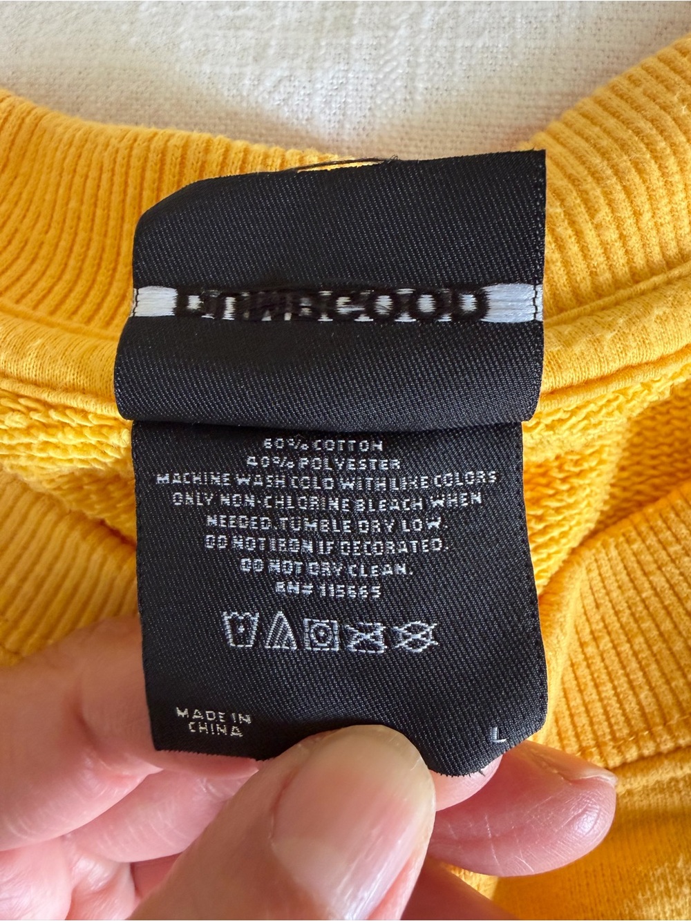 Rilakkuma Yellow Graphic Crewneck Sweater - Picture 7 of 9
